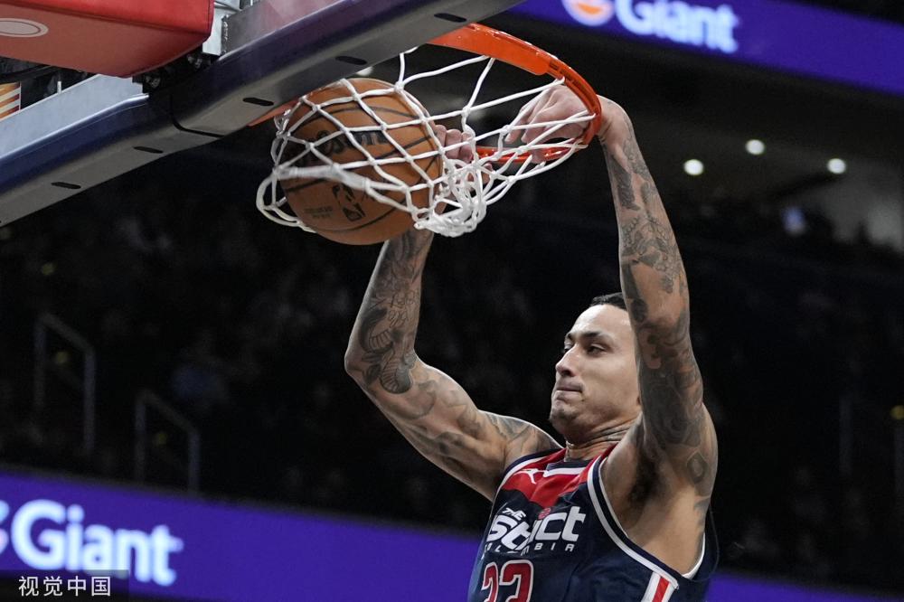 也凸显了他 也凸显了他