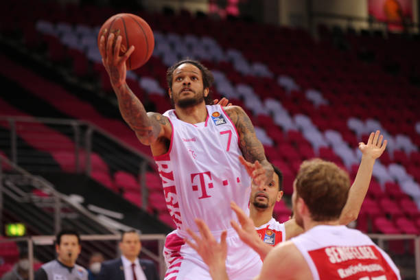 力追求更高 力追求更高