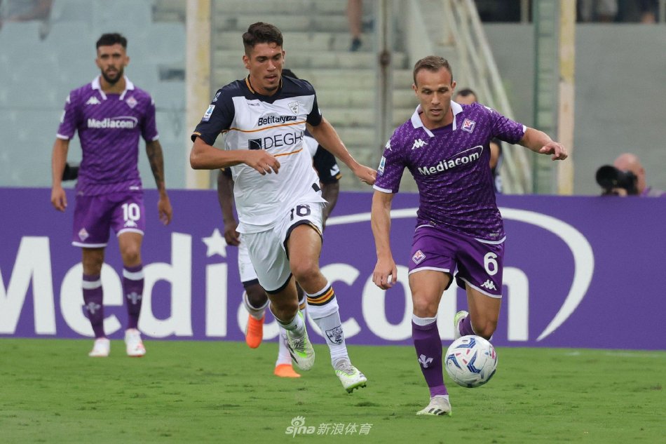 詹姆斯作为 詹姆斯作为